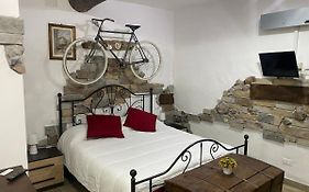 Maya House